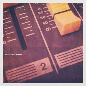 [Slika: 111017002_cover.jpg]