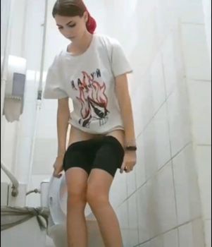 [Image: 125929672_Elit_spy_1139.avi_snapshot_00.11.696.jpg]