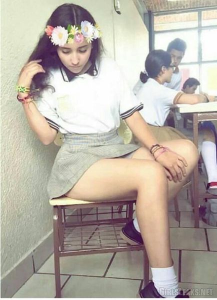 Colegiala Video Encontrado En Su Celular