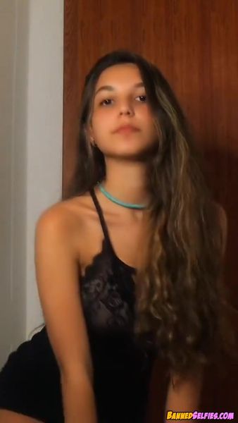 Jamya – First Time Nude Tiktok
