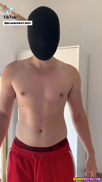 Abby – Epic 18 Years Old Highschool Babe Nude Tiktok Selfie