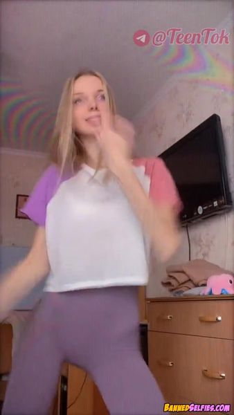 Catherine – Teen Naked Fun On Tiktok