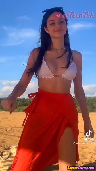 Chaya – Hot Tiktok Selfie