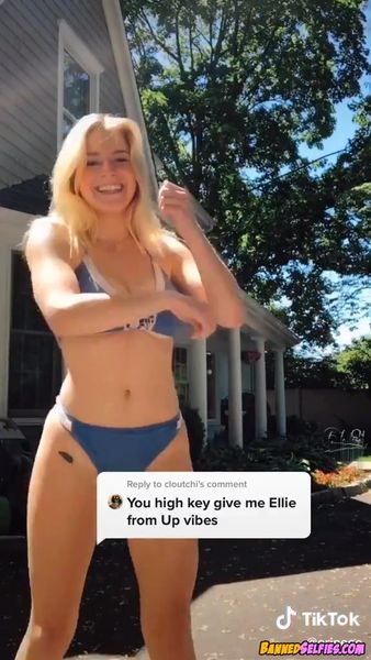 Kailee – Babe Talked Into Nude Selfie By Complete Stranger On Instagram