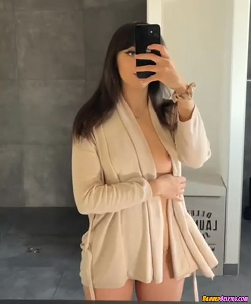 Karla – 18 Year Old School Babe Nude On Tiktok