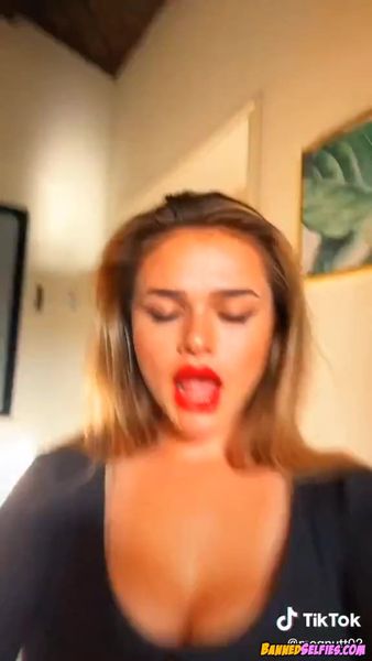 Paloma – Hot Tiktok Selfie