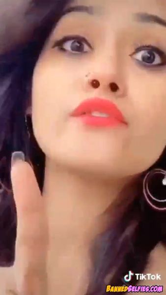 Sasha – First Time Nude Video